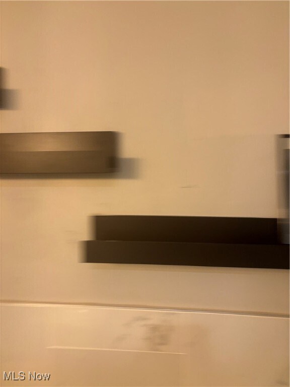 Building Photo - 12520 Edgewater Dr