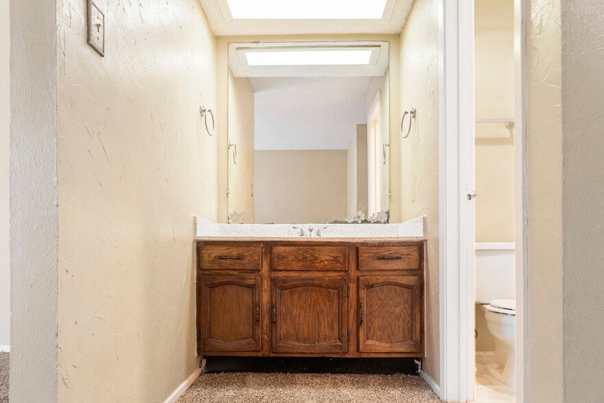 Building Photo - 421 San Mateo Dr