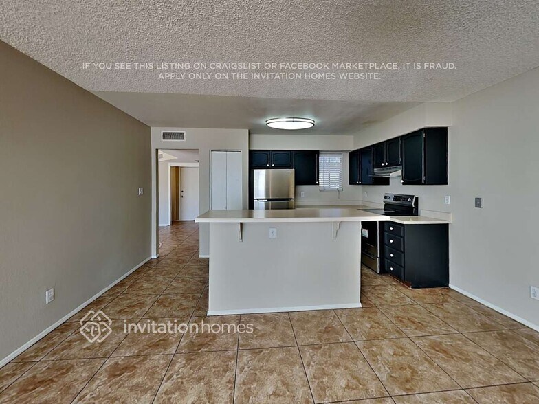 Building Photo - 10003 W Montecito Ave
