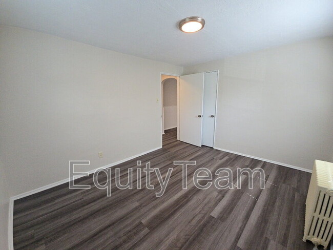 Building Photo - 33 Gahl Terrace