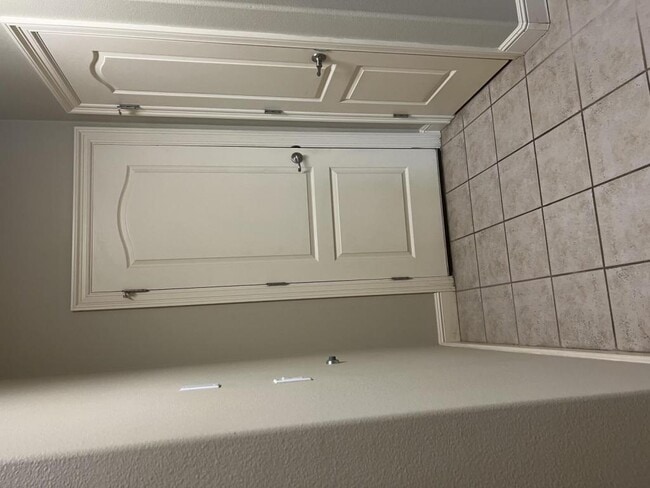 Building Photo - 15715 SE Bybee Dr