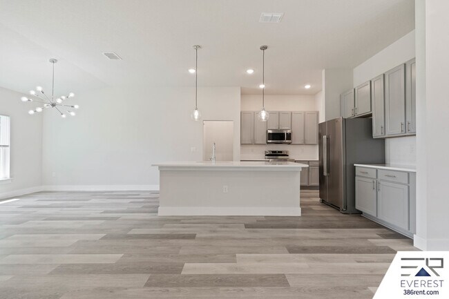 Building Photo - 17 Prestwick Ln