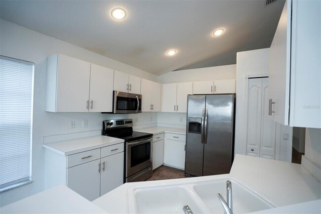 Building Photo - 5136 Sterling Manor Dr