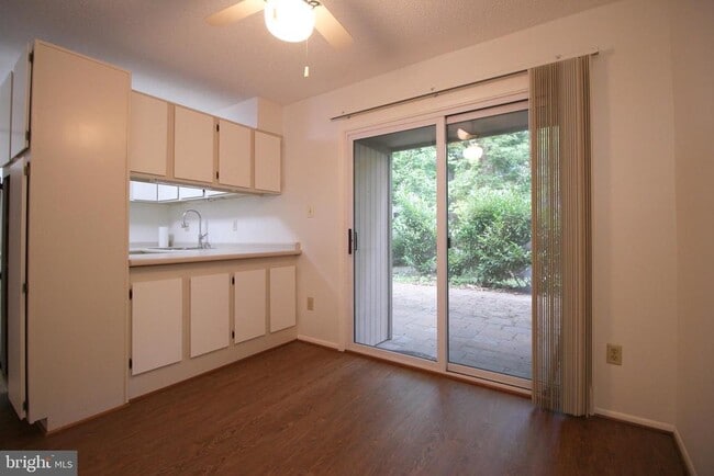 Building Photo - 2238 White Cornus Ln