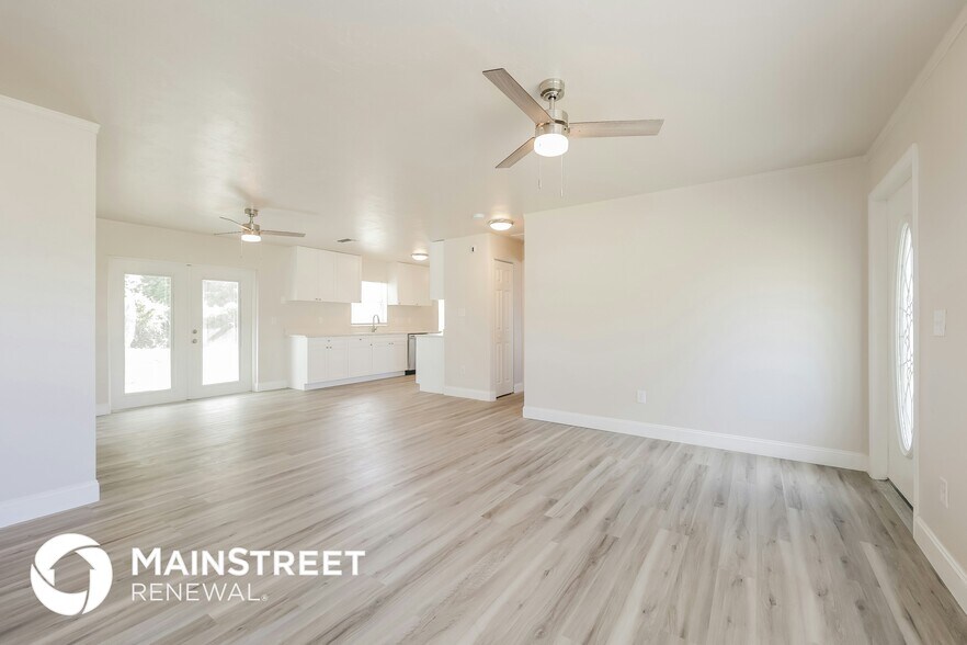 Building Photo - 14061 Caribbean Blvd