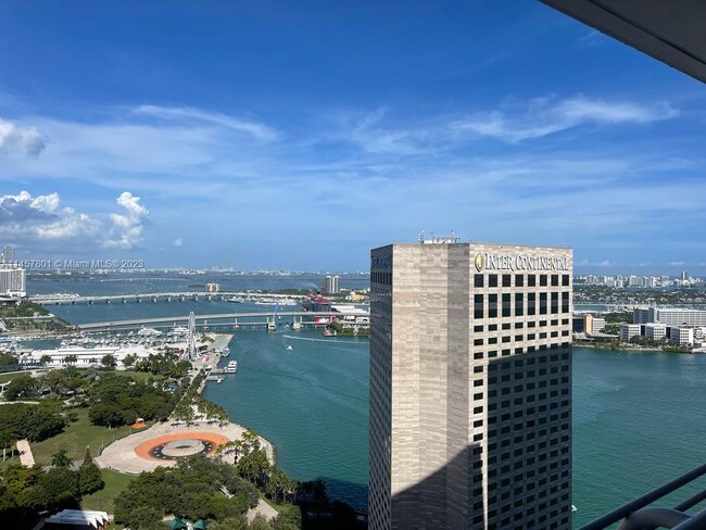 Building Photo - 325 S Biscayne Blvd