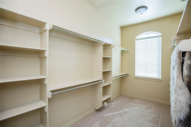 Building Photo - 4605 Willowridge Way