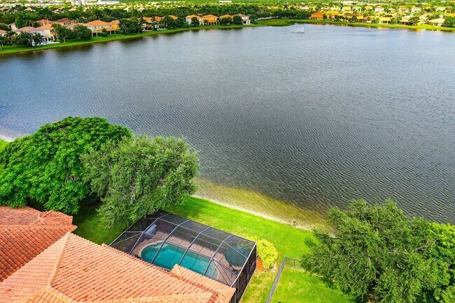 Building Photo - 3446 Princeton Dr