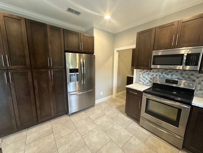 Building Photo - 514 Sapphire Dr
