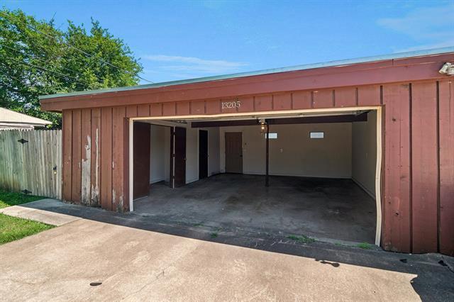 Building Photo - 13205-13205 Kit Ln
