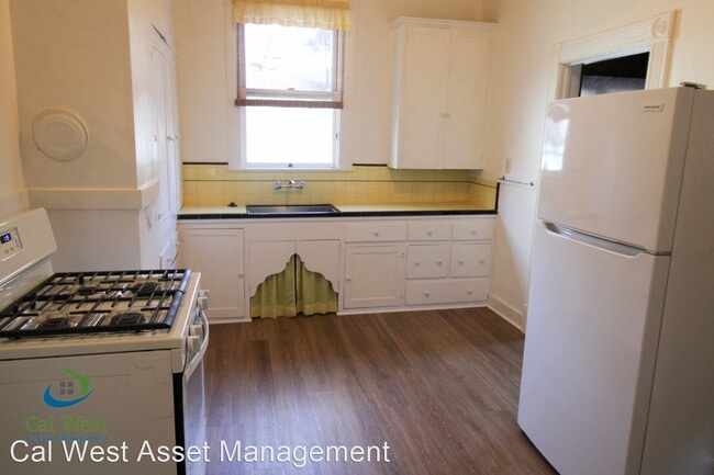 Building Photo - 3 br, 1 bath House - 930 W Taylor St