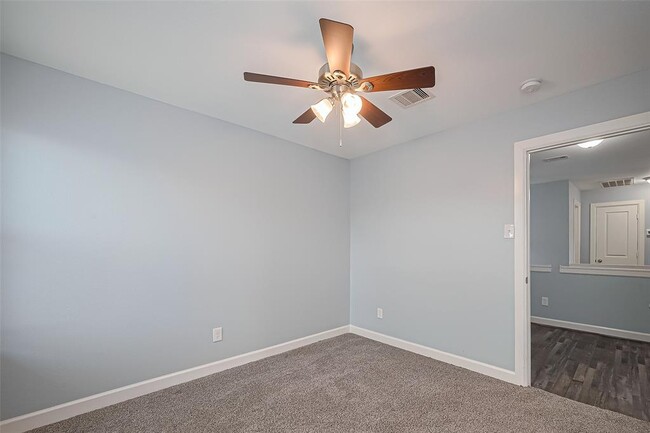 Building Photo - 1730 Macclesby Ln