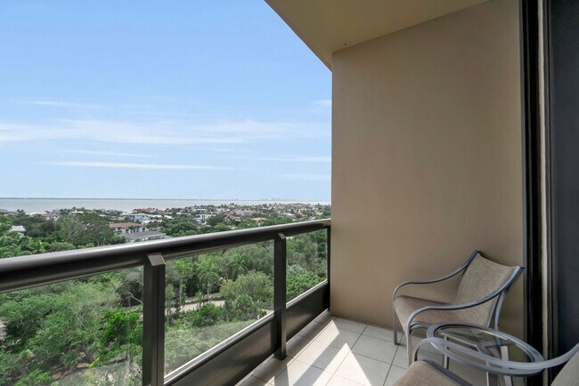 Building Photo - 1281 Gulf of Mexico Dr