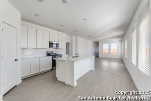 Building Photo - 104 Paige Pl