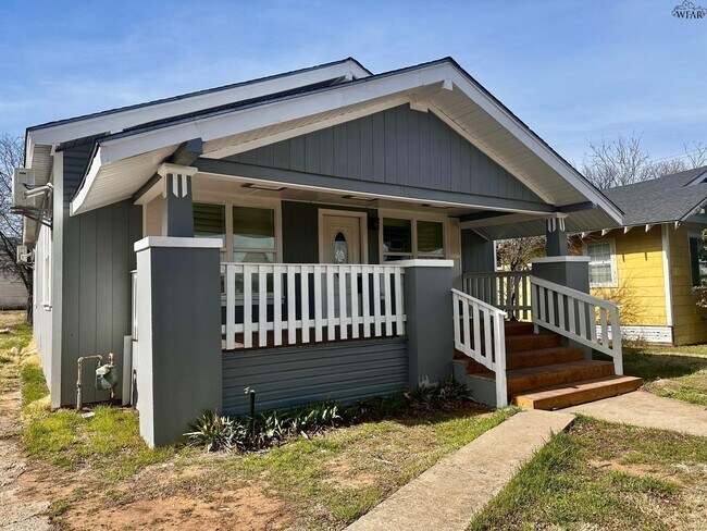 Building Photo - 1502 Fillmore St