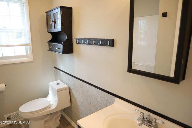 Building Photo - 721 Burnt Tavern Rd