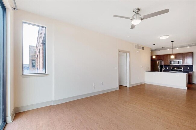 Building Photo - 3016 Guadalupe St