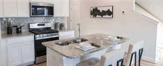 Building Photo - 918 Clearhaven Ln