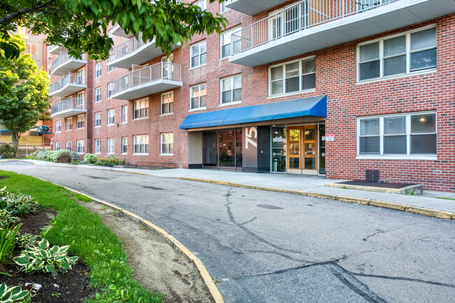 Building Photo - 75 St Alphonsus St