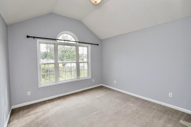 Building Photo - 60 Vinca Ct