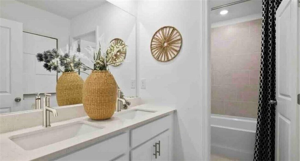 Building Photo - 555 Red Dragon Dr