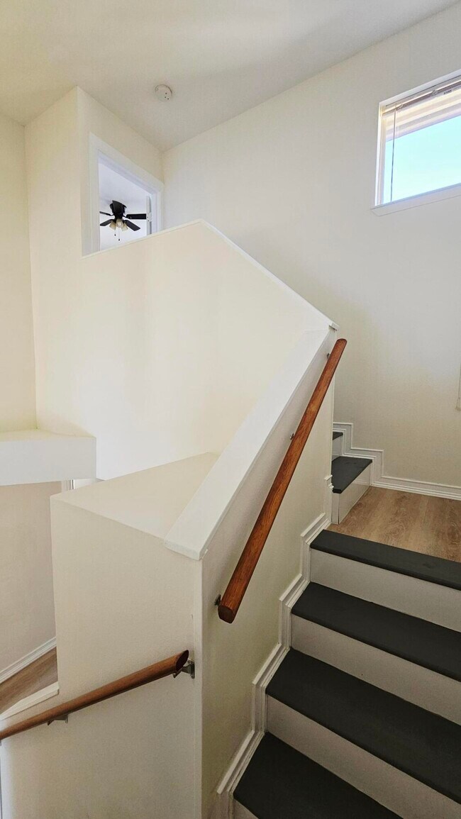 Building Photo - 4823 Via Palm Lakes Via