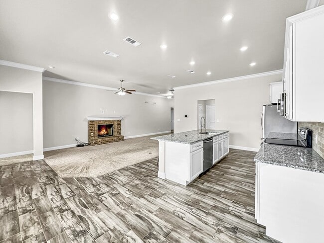 Building Photo - 9603 Mojave Ave