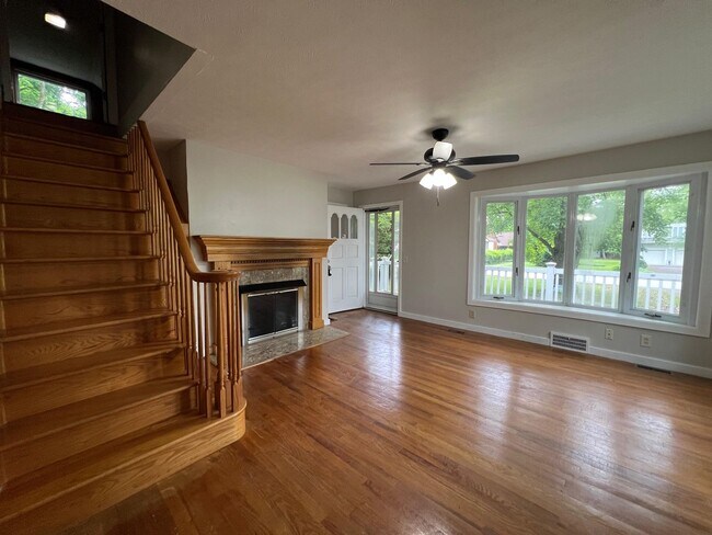 Building Photo - 6170 Mentor Park Blvd