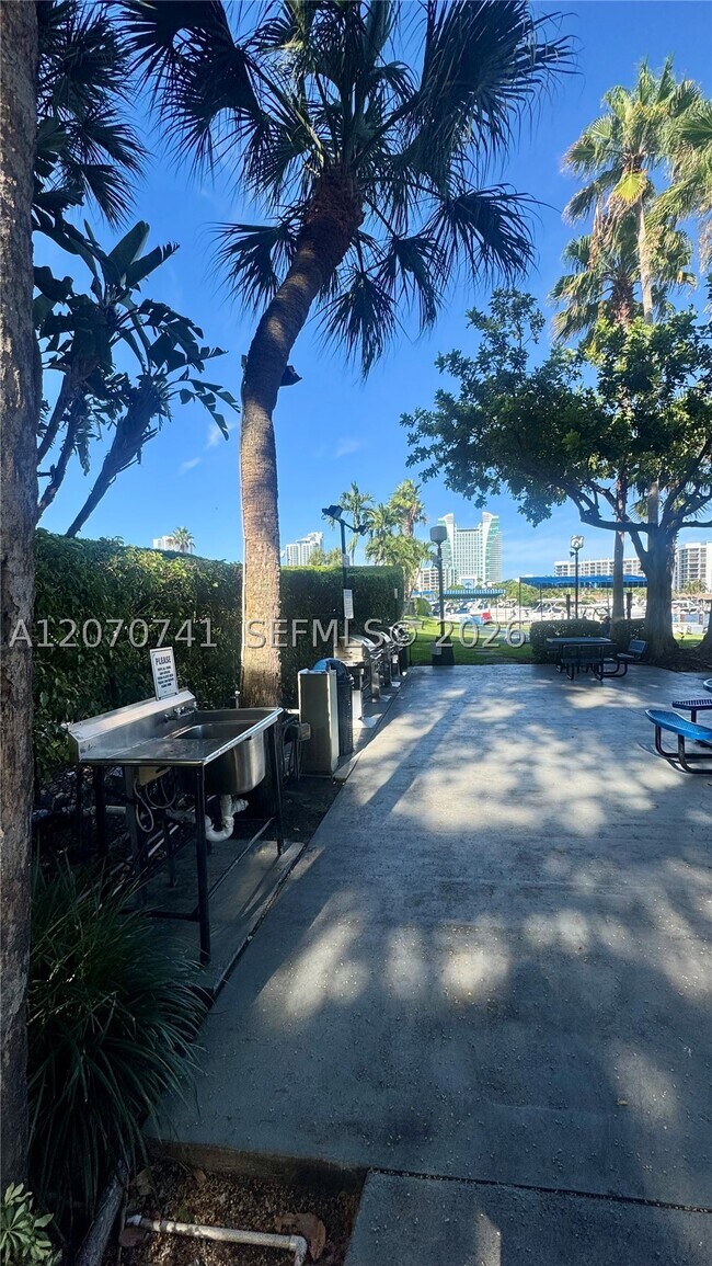 Building Photo - 600 Three Islands Boulevard