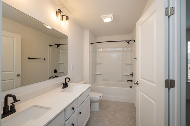 Building Photo - NEW 4BD/3BTH HOUSE- STONEBRIDGE FAIRWAYS COMMUNITY