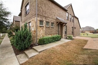 Building Photo - 4408 Blackjack Oak Dr