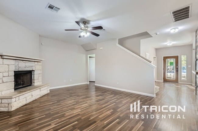 Building Photo - 312 Nogales Ln