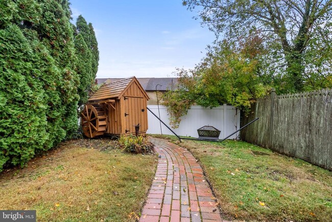 Building Photo - 226 Farleigh Ct