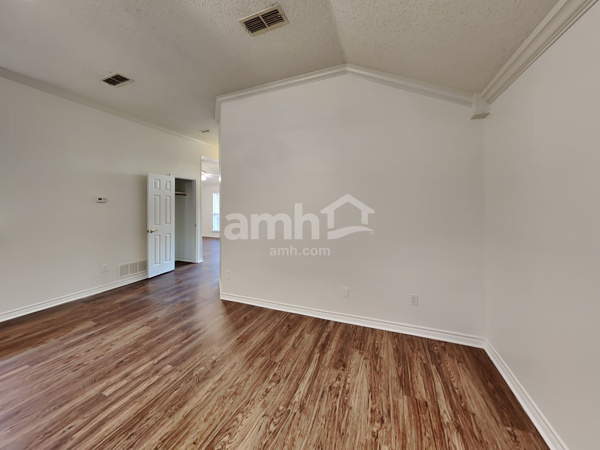 Building Photo - 4709 Shadow Crest Dr
