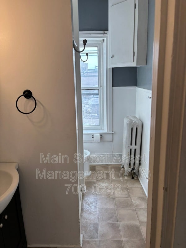 Building Photo - 831 Willow St