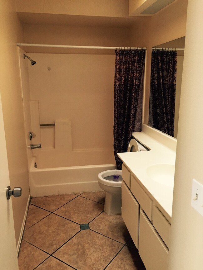 Building Photo - !! WOWWWW INCREDIBLE HOUSE FOR RENT IN BEAUTIFUL PEEPPER RIDGE AREA !!