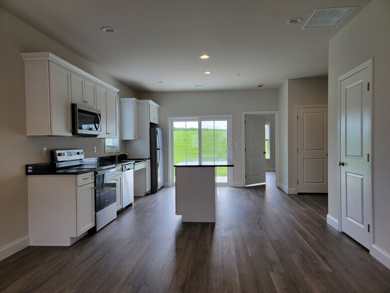 Building Photo - 226 Millard Dr