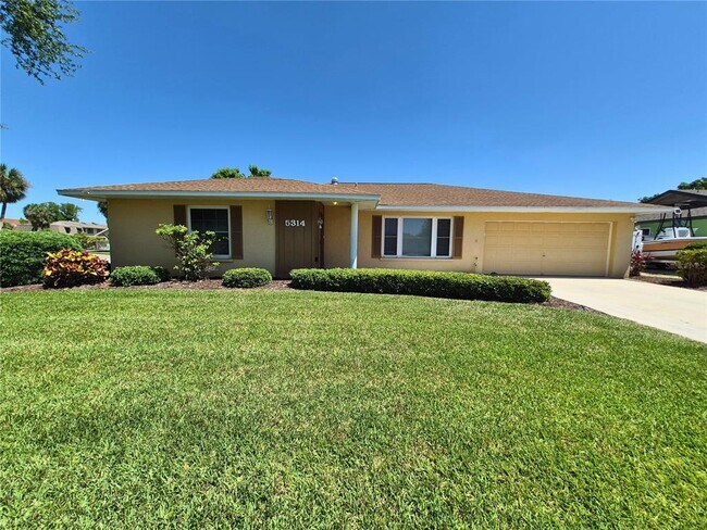 Building Photo - 5314 36th Ave Dr W