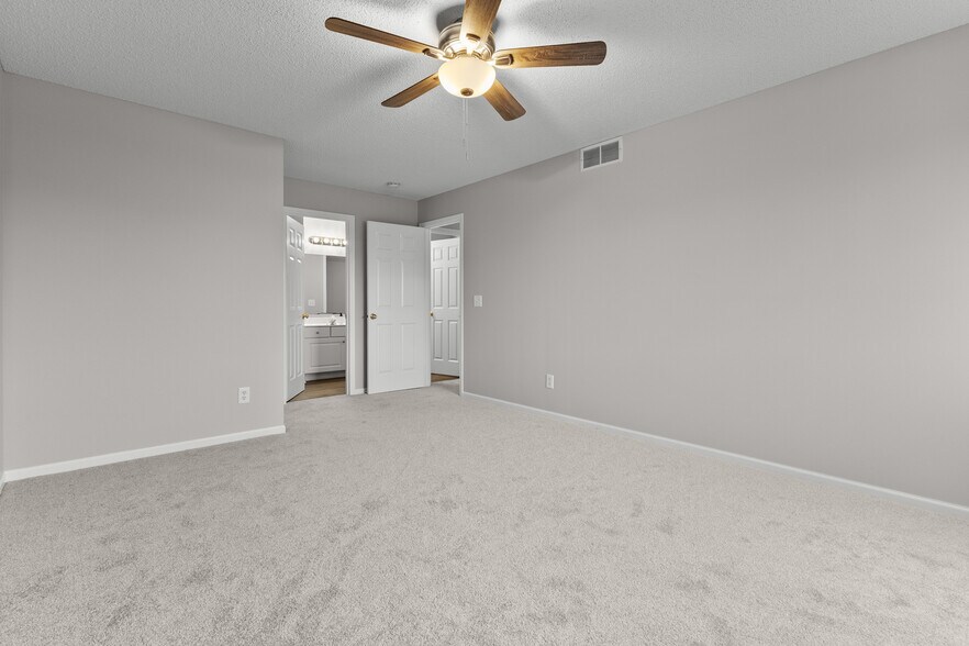 Building Photo - 17303 Wilderness Cir SE