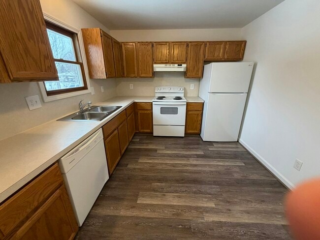 Building Photo - 801 S 15th St