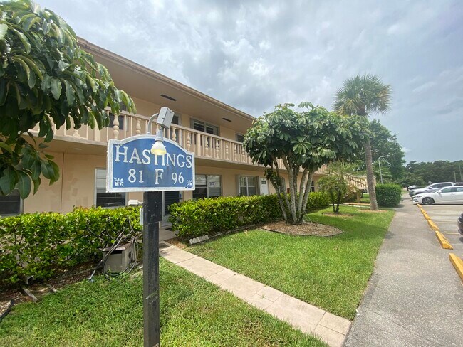 Building Photo - 95 Hastings E