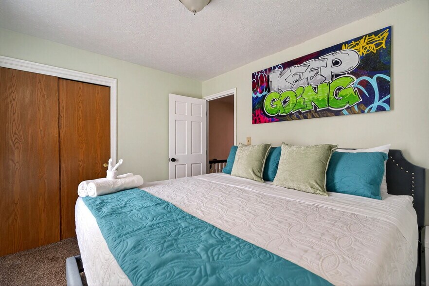 Building Photo - 4432 Renwood Dr