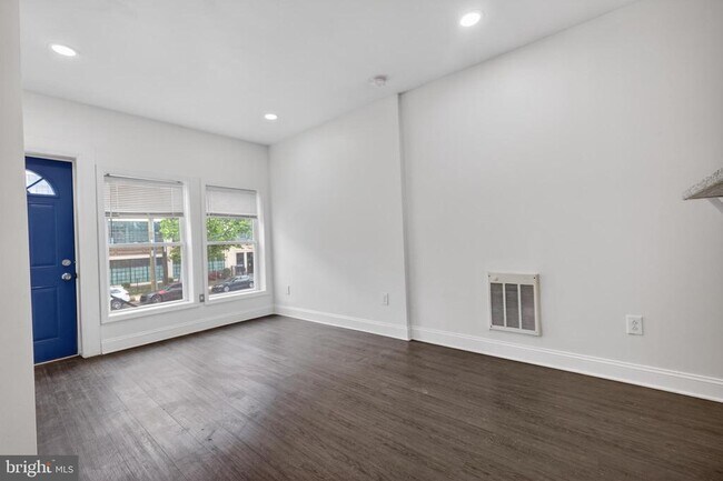 Building Photo - 3138 W Allegheny Ave