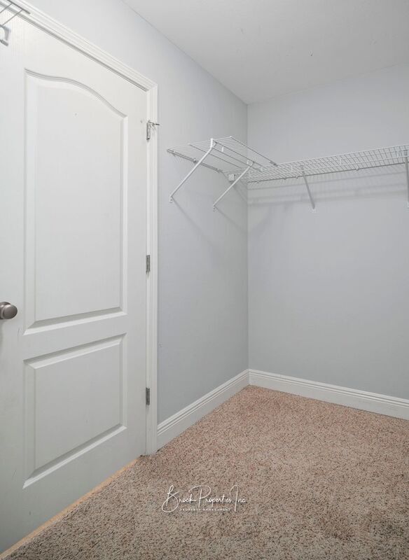 Building Photo - 6130 Autumn Pines Cir