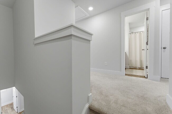 Building Photo - Luxury 3BR/2.5BA Craftsman Townhome with Designer Finishes & Open-Concept Living in Trailside at ...