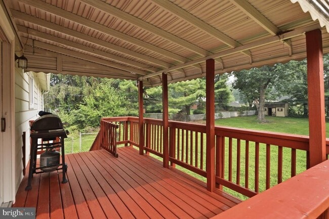 Building Photo - 9210 Maple Rock Dr