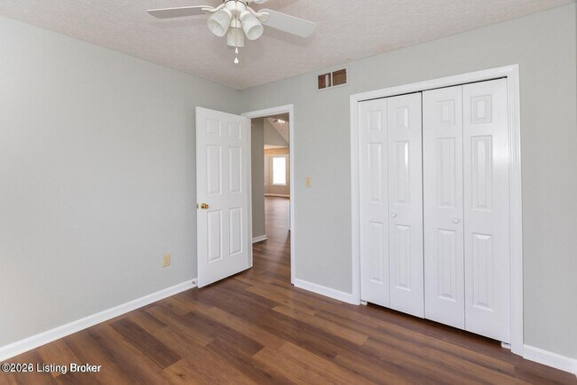 Building Photo - 9104 Fairridge Dr