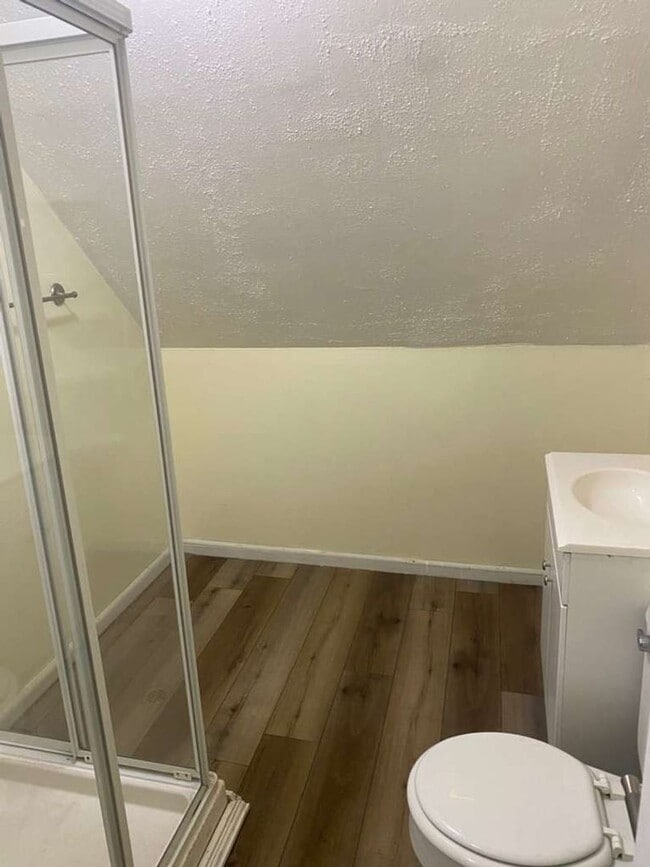 Building Photo - 2219 W 103rd St