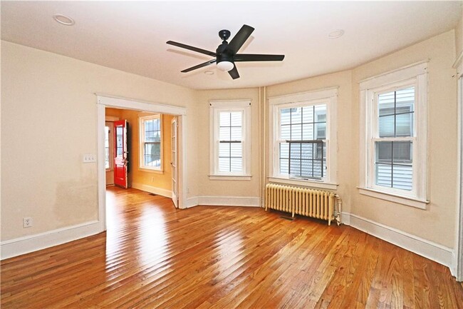 Building Photo - 30 Thurston Ave