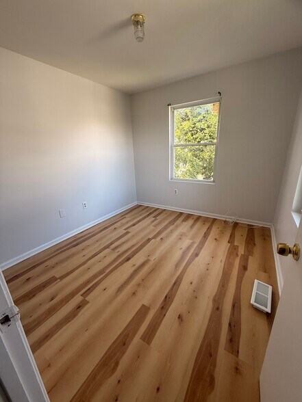 Building Photo - 21 Avenue A